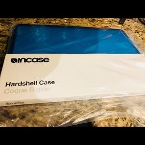 Incase Hardshell Case